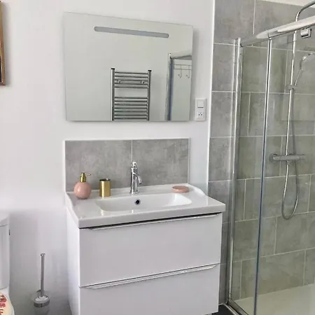 Chateau De Puycharnaud Bed & Breakfast Lacaud