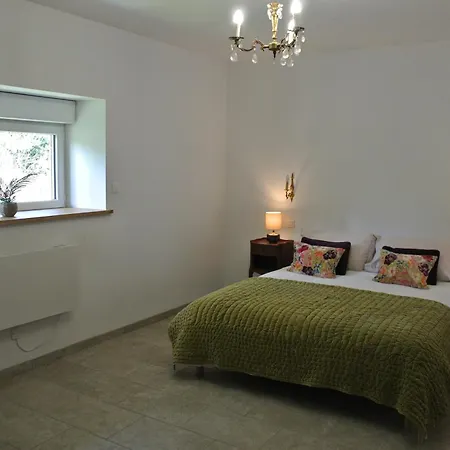 Bed & Breakfast Chateau De Puycharnaud Lacaud