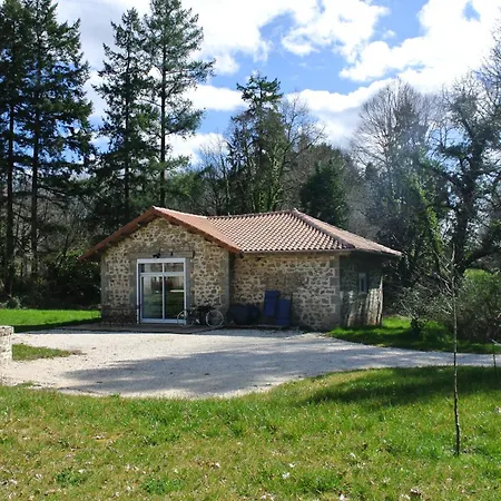 Bed & Breakfast Chateau De Puycharnaud 3*