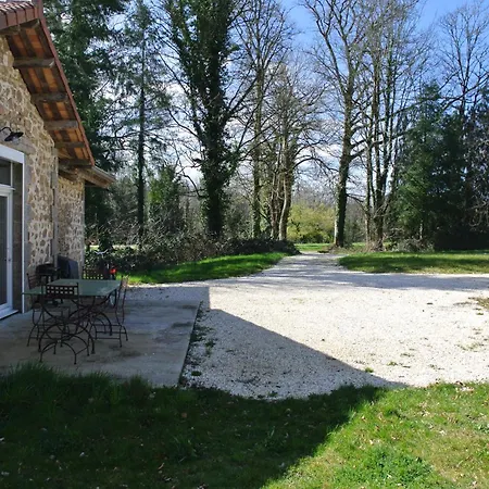 Bed & Breakfast Chateau De Puycharnaud