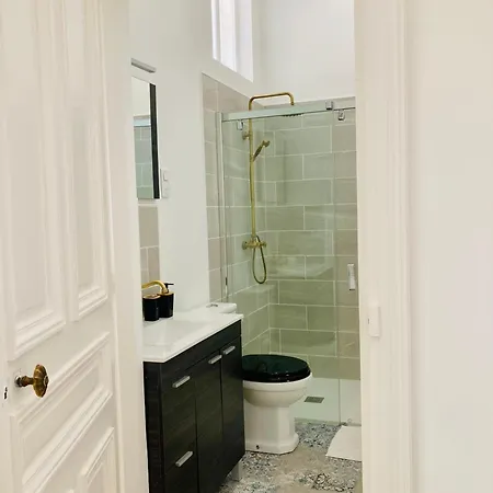 Bed & Breakfast Chateau De Puycharnaud Lacaud