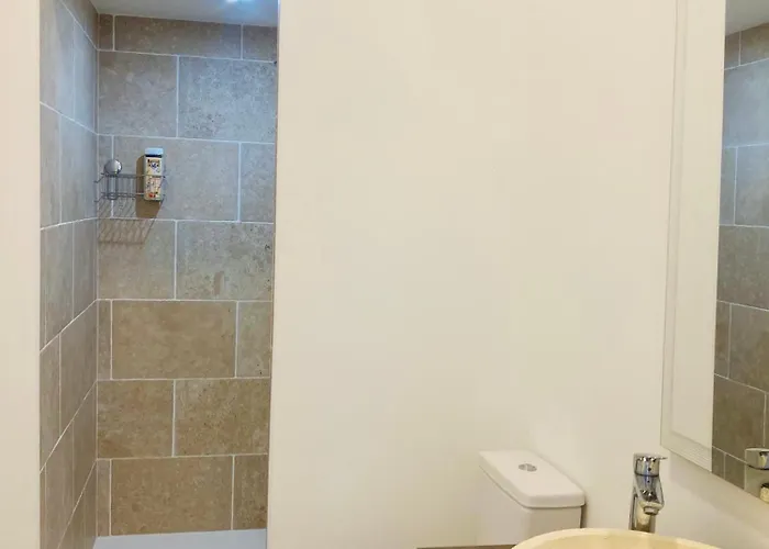 Château De Puycharnaud 3*