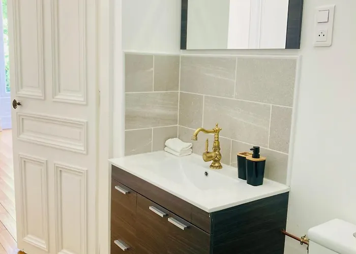 Château De Puycharnaud Alojamento de Acomodação e Pequeno-almoço